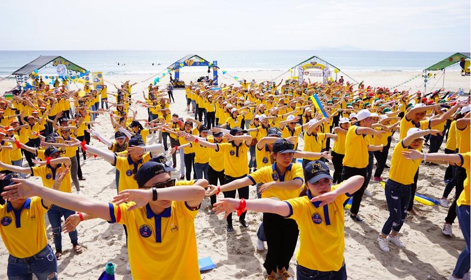 Áo Teambuilding – Bí Quyết Chọn Đồng Phục Chuẩn Cho Mọi Doanh Nghiệp